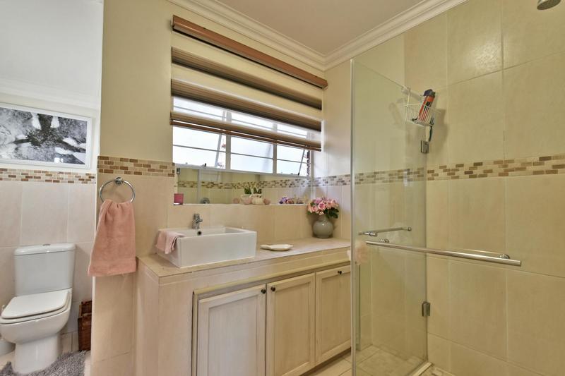 3 Bedroom Property for Sale in Constantia Kloof Gauteng