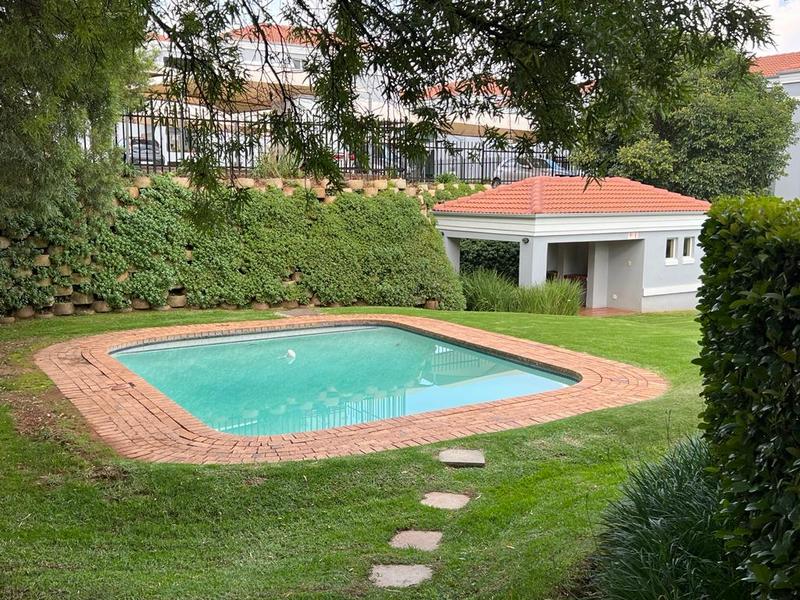 2 Bedroom Property for Sale in Northcliff Gauteng