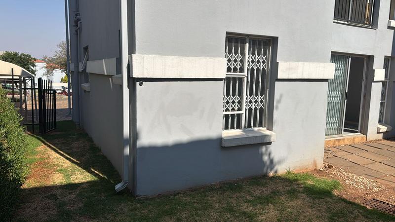 2 Bedroom Property for Sale in Northcliff Gauteng