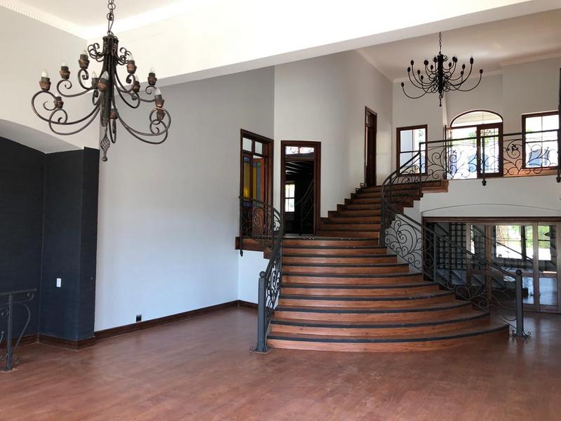 7 Bedroom Property for Sale in Waterkloof Ridge Gauteng