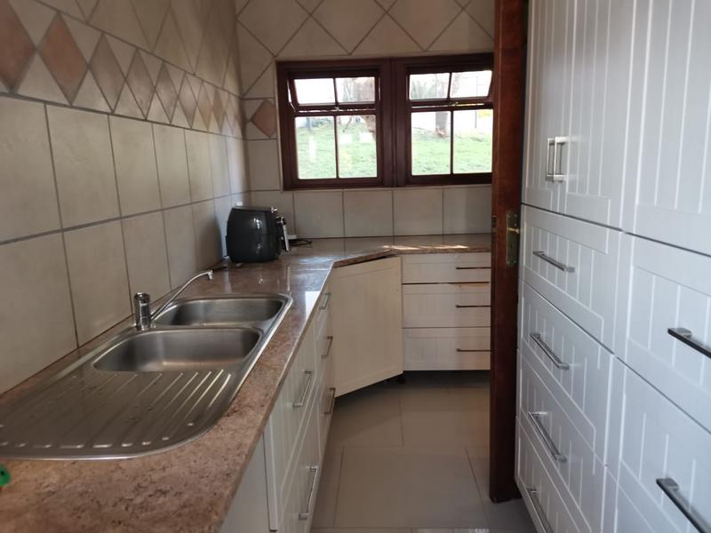 7 Bedroom Property for Sale in Waterkloof Ridge Gauteng