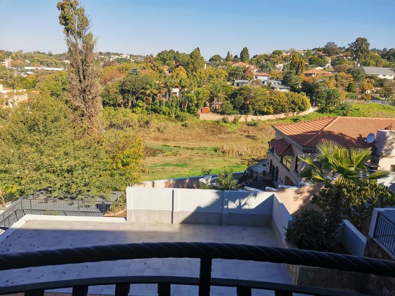 7 Bedroom Property for Sale in Waterkloof Ridge Gauteng