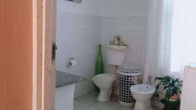 2 Bedroom Property for Sale in Bezuidenhout Valley Gauteng