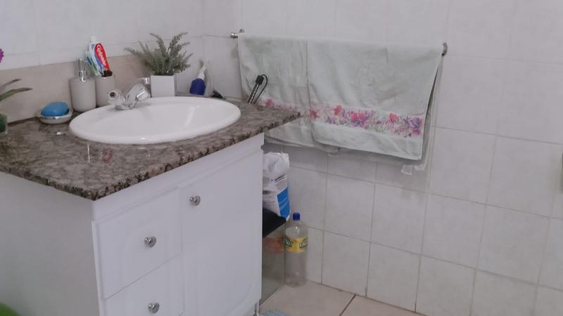 2 Bedroom Property for Sale in Bezuidenhout Valley Gauteng