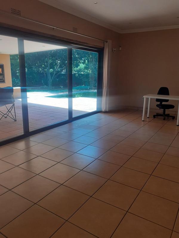 To Let 4 Bedroom Property for Rent in Lakefield Gauteng