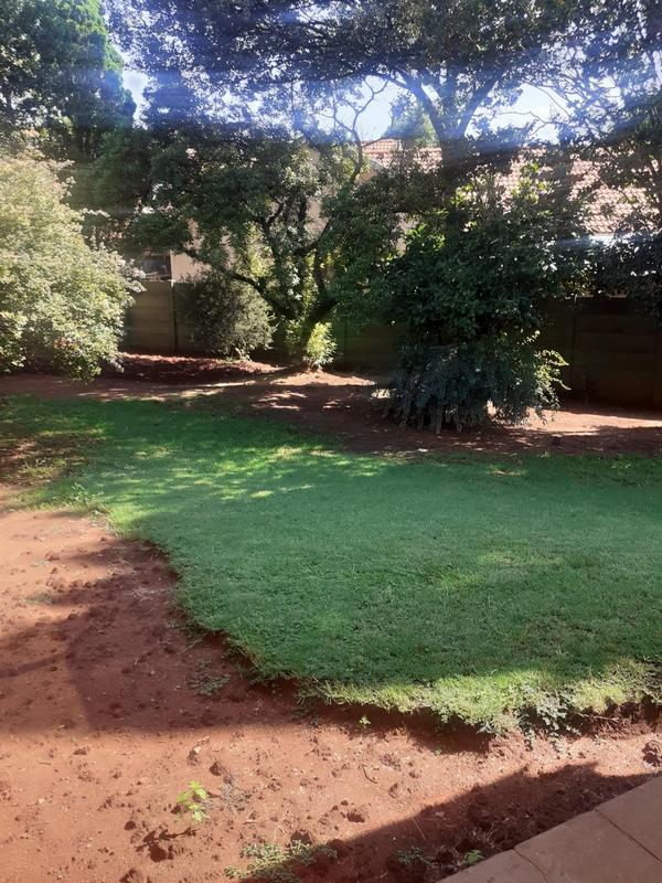 To Let 4 Bedroom Property for Rent in Lakefield Gauteng