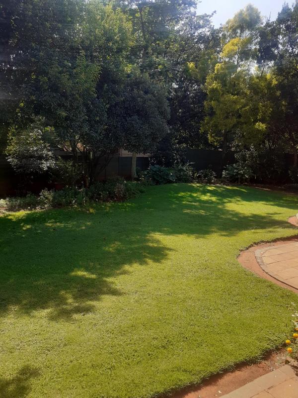 To Let 4 Bedroom Property for Rent in Lakefield Gauteng