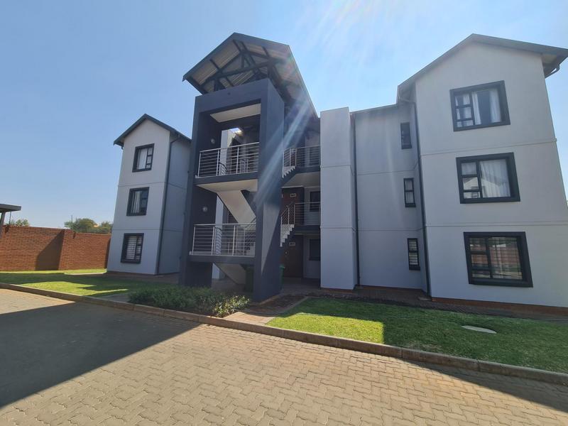 2 Bedroom Property for Sale in Golden Fields Estate Gauteng