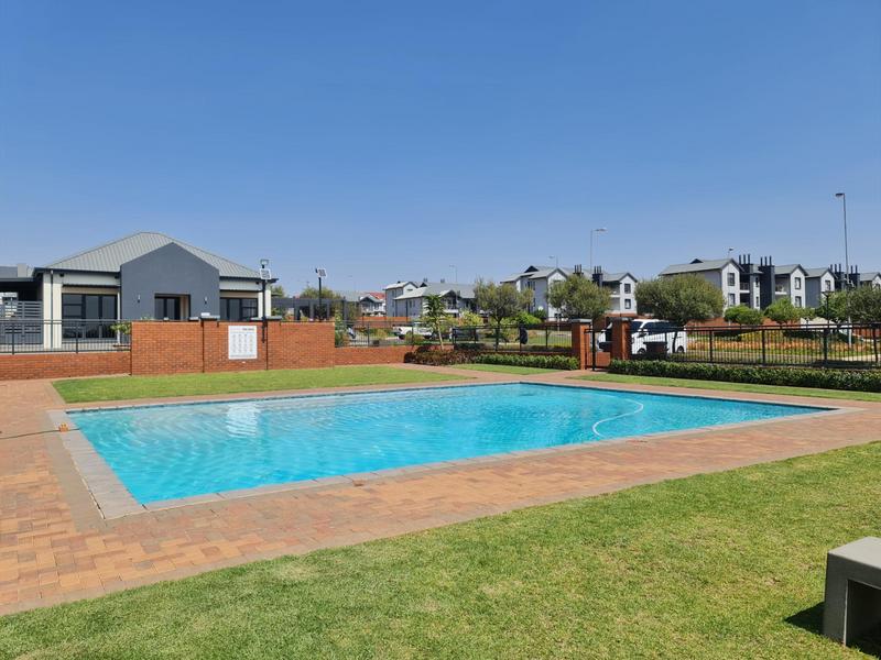 2 Bedroom Property for Sale in Golden Fields Estate Gauteng