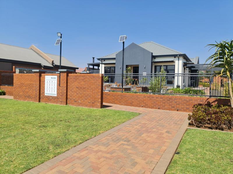 2 Bedroom Property for Sale in Golden Fields Estate Gauteng