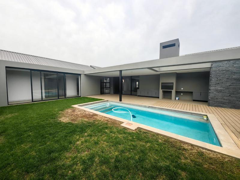 4 Bedroom Property for Sale in Serengeti Lifestyle Estate Gauteng