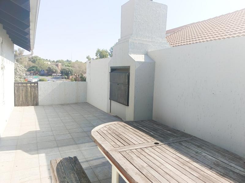 2 Bedroom Property for Sale in Paulshof Gauteng