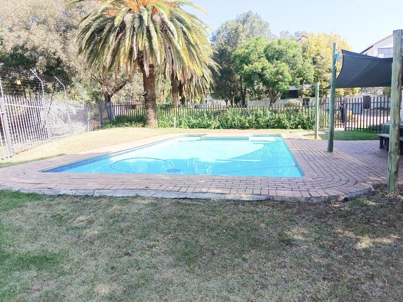 2 Bedroom Property for Sale in Paulshof Gauteng