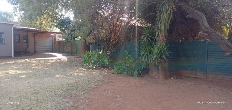 4 Bedroom Property for Sale in Verwoerdpark Gauteng