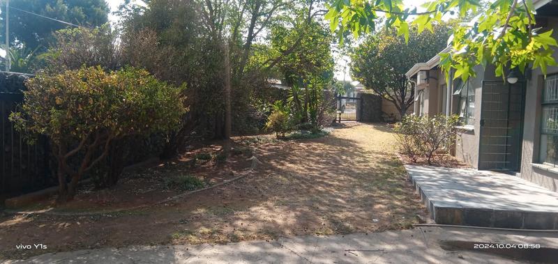 4 Bedroom Property for Sale in Verwoerdpark Gauteng