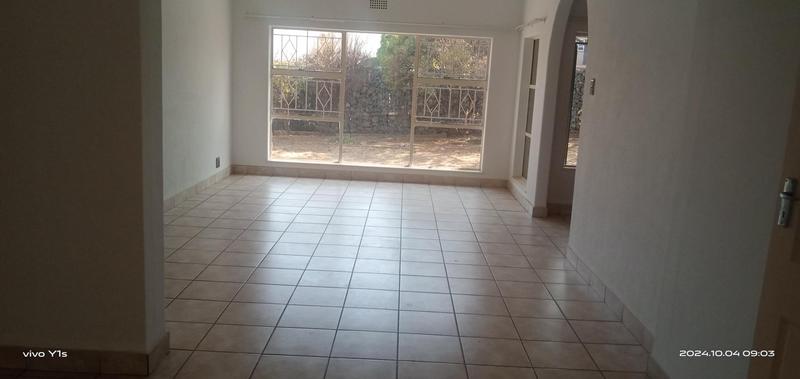 4 Bedroom Property for Sale in Verwoerdpark Gauteng