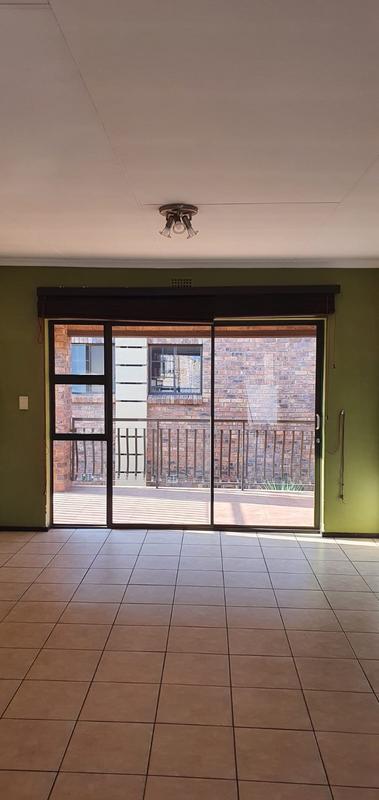 To Let 2 Bedroom Property for Rent in Sonneveld Gauteng