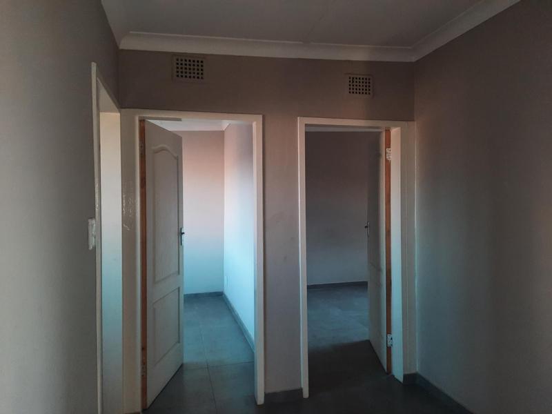 To Let 2 Bedroom Property for Rent in Arcon Park Gauteng