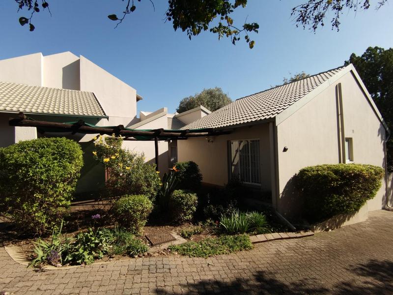 To Let 3 Bedroom Property for Rent in Bryanston Gauteng