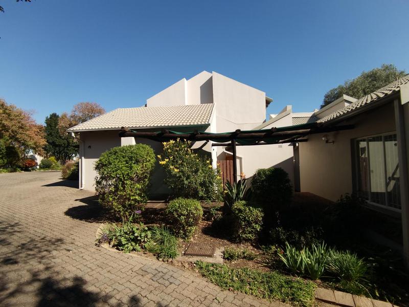 To Let 3 Bedroom Property for Rent in Bryanston Gauteng