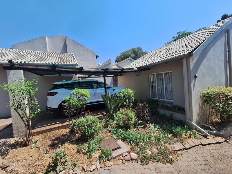 To Let 3 Bedroom Property for Rent in Bryanston Gauteng