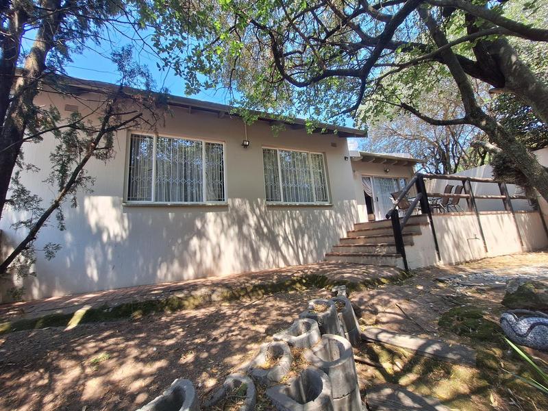 To Let 3 Bedroom Property for Rent in Bryanston Gauteng