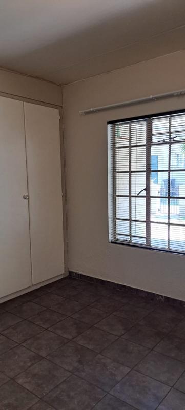 To Let 2 Bedroom Property for Rent in Freeway Park Gauteng