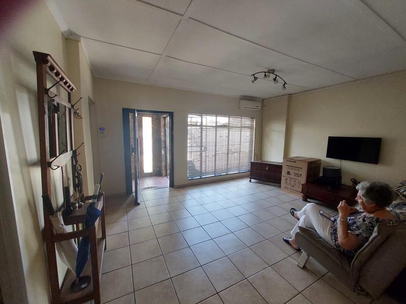 To Let 3 Bedroom Property for Rent in Sylviavale Gauteng