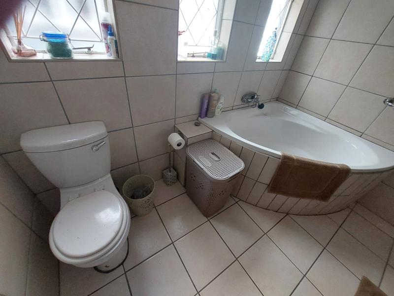 To Let 3 Bedroom Property for Rent in Sylviavale Gauteng