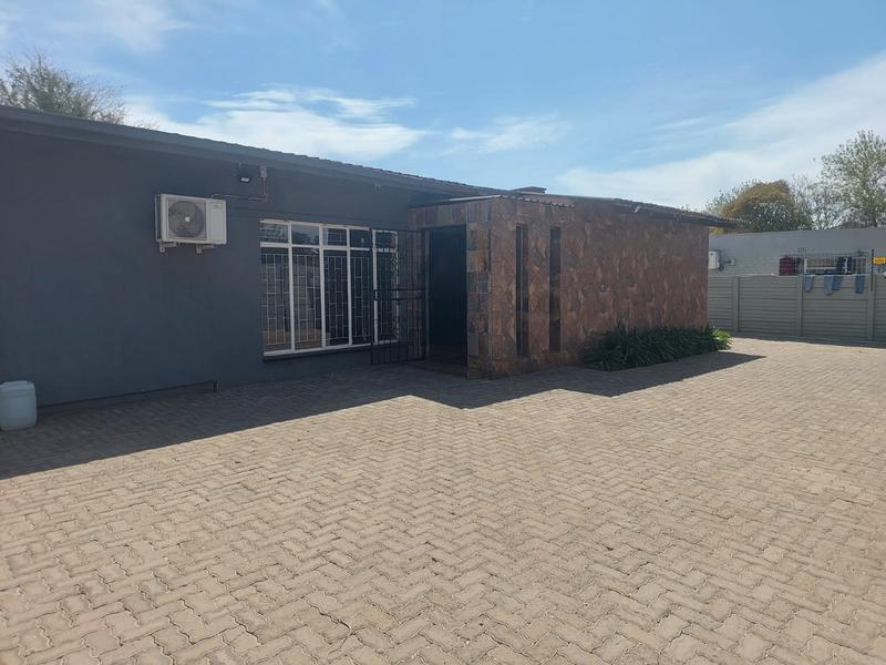 To Let 3 Bedroom Property for Rent in Sylviavale Gauteng