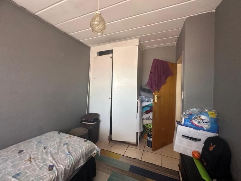 To Let 2 Bedroom Property for Rent in Florida Gauteng