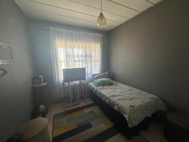 To Let 2 Bedroom Property for Rent in Florida Gauteng