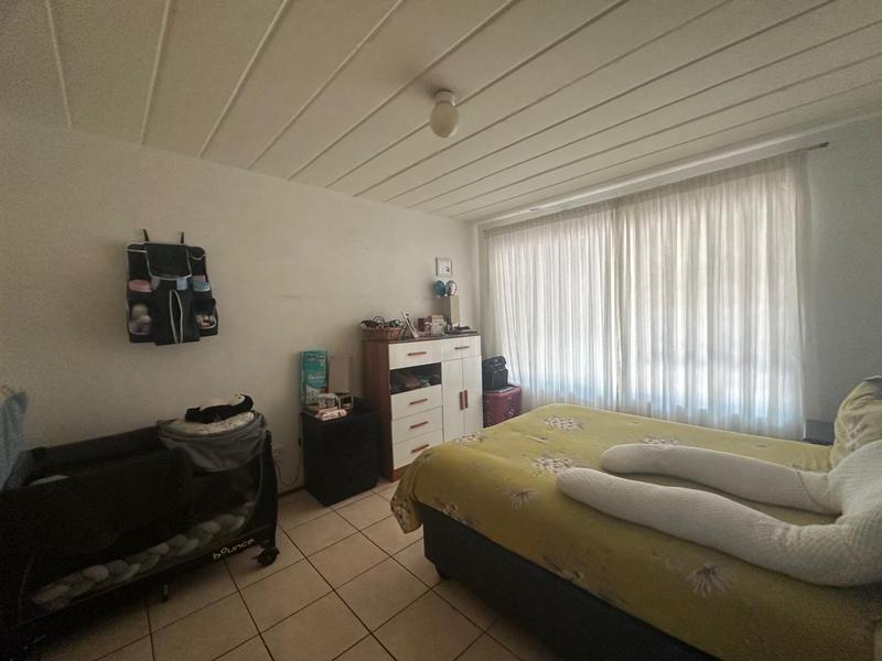 To Let 2 Bedroom Property for Rent in Florida Gauteng