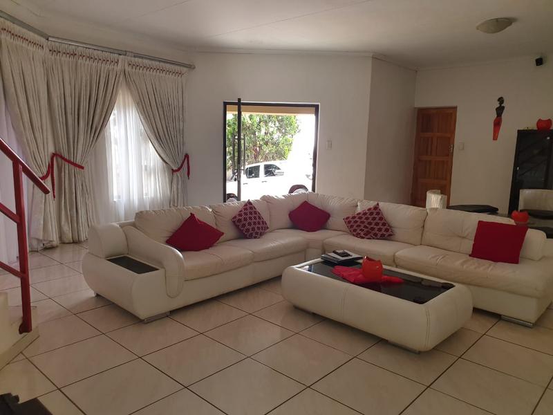 4 Bedroom Property for Sale in Amandasig Gauteng