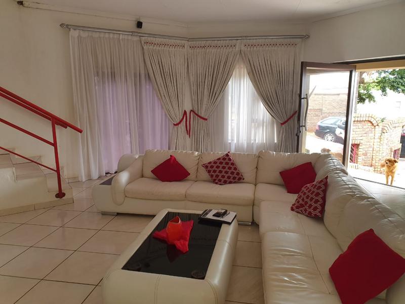 4 Bedroom Property for Sale in Amandasig Gauteng