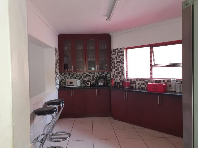 4 Bedroom Property for Sale in Amandasig Gauteng