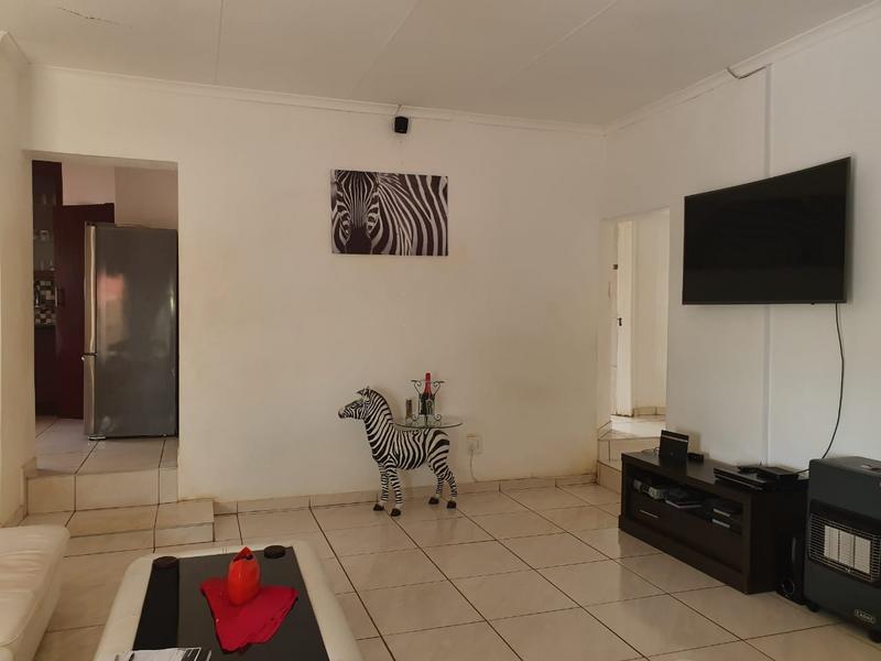 4 Bedroom Property for Sale in Amandasig Gauteng