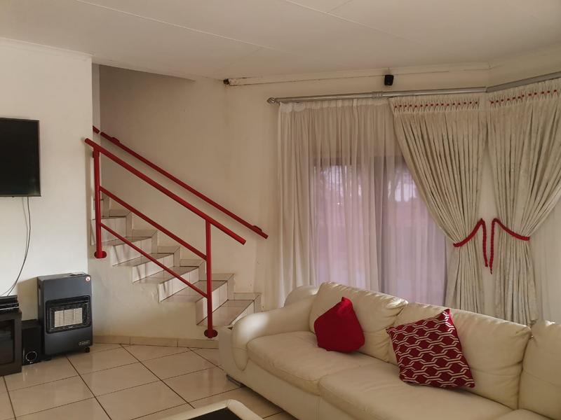 4 Bedroom Property for Sale in Amandasig Gauteng