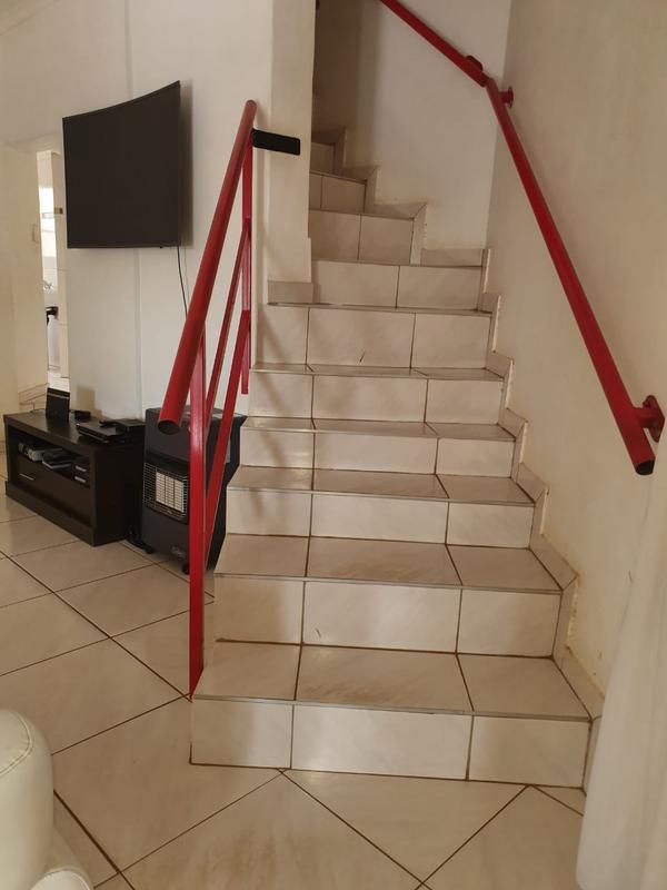 4 Bedroom Property for Sale in Amandasig Gauteng