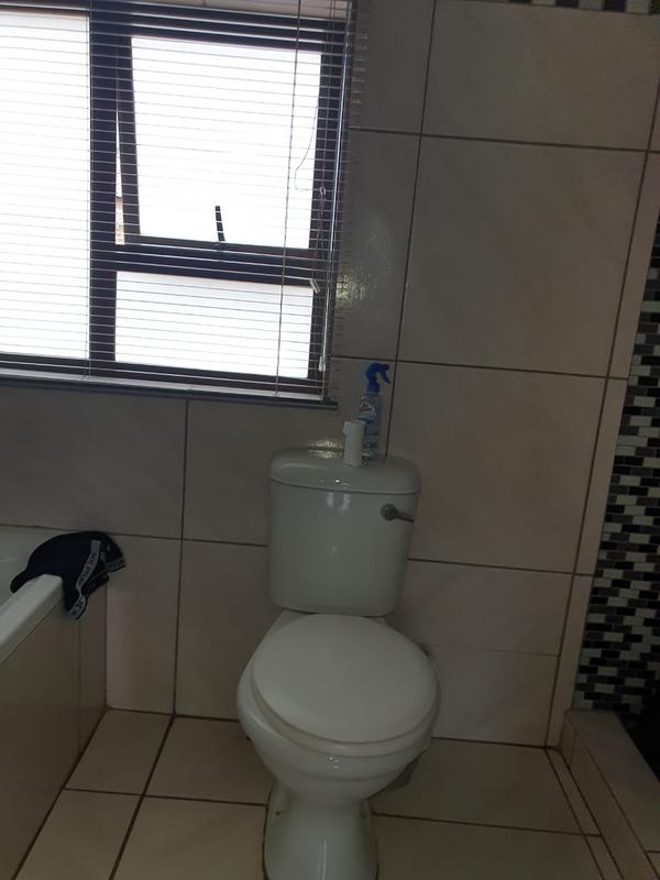 4 Bedroom Property for Sale in Amandasig Gauteng