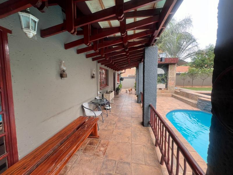 6 Bedroom Property for Sale in Amandasig Gauteng