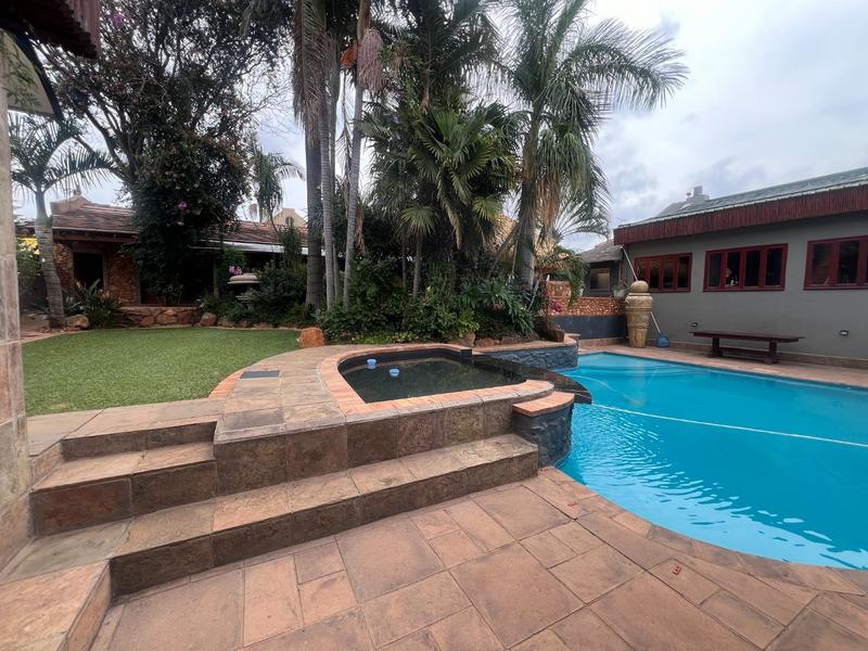 6 Bedroom Property for Sale in Amandasig Gauteng