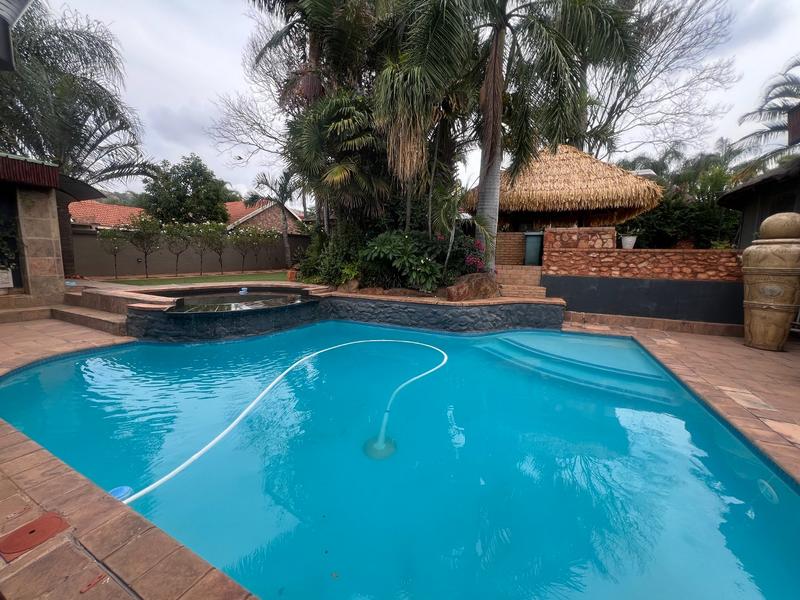 6 Bedroom Property for Sale in Amandasig Gauteng