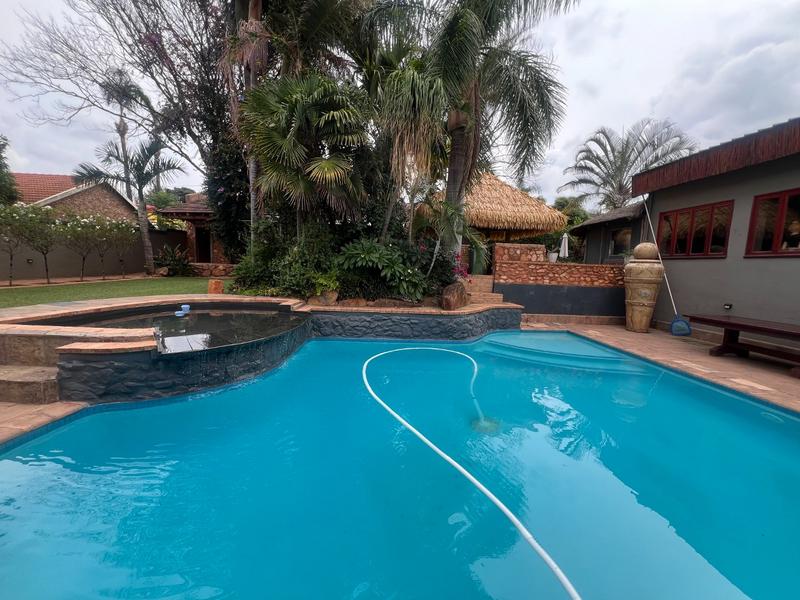 6 Bedroom Property for Sale in Amandasig Gauteng