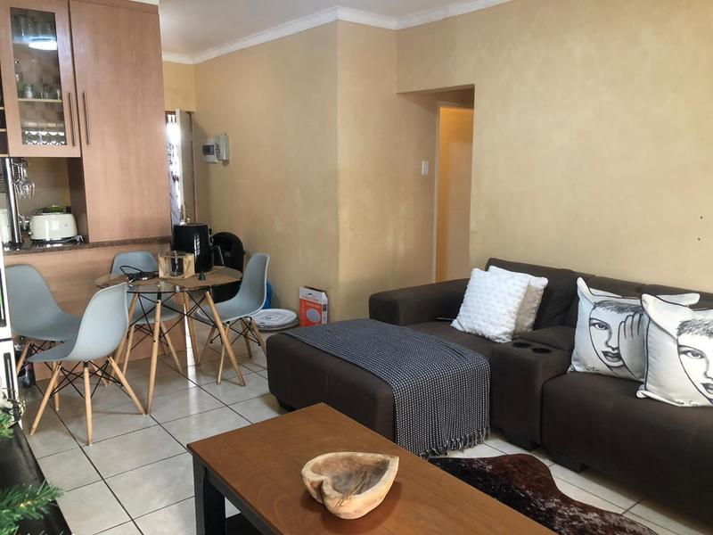 2 Bedroom Property for Sale in Hesteapark Gauteng