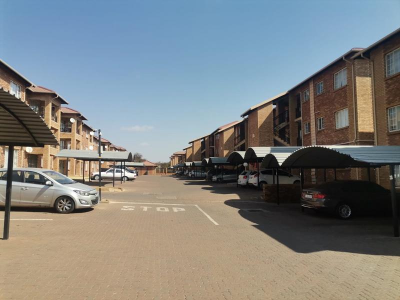 1 Bedroom Property for Sale in Karenpark Gauteng