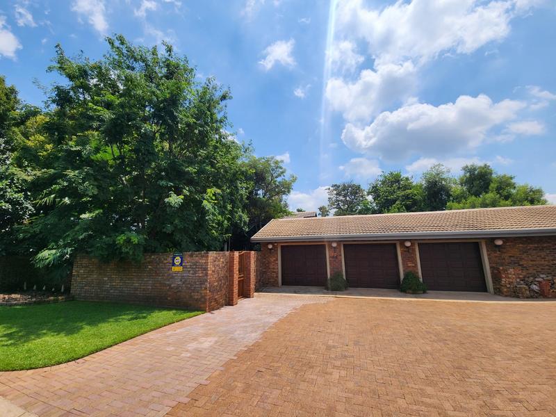 4 Bedroom Property for Sale in Ninapark Gauteng