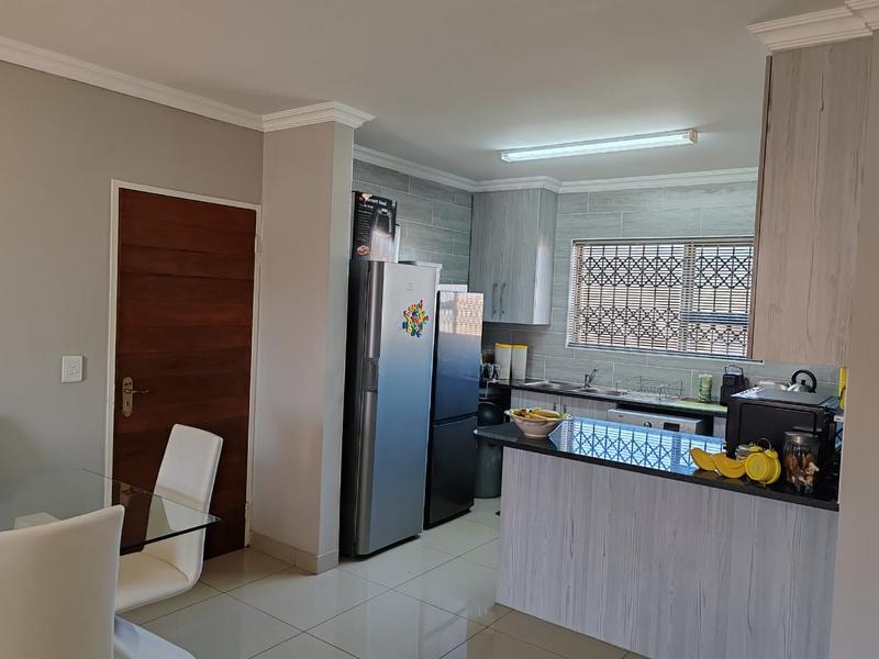 3 Bedroom Property for Sale in Sonneveld Gauteng