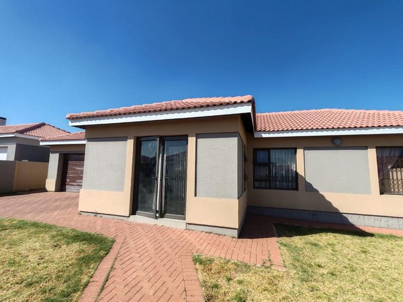 3 Bedroom Property for Sale in Sonneveld Gauteng