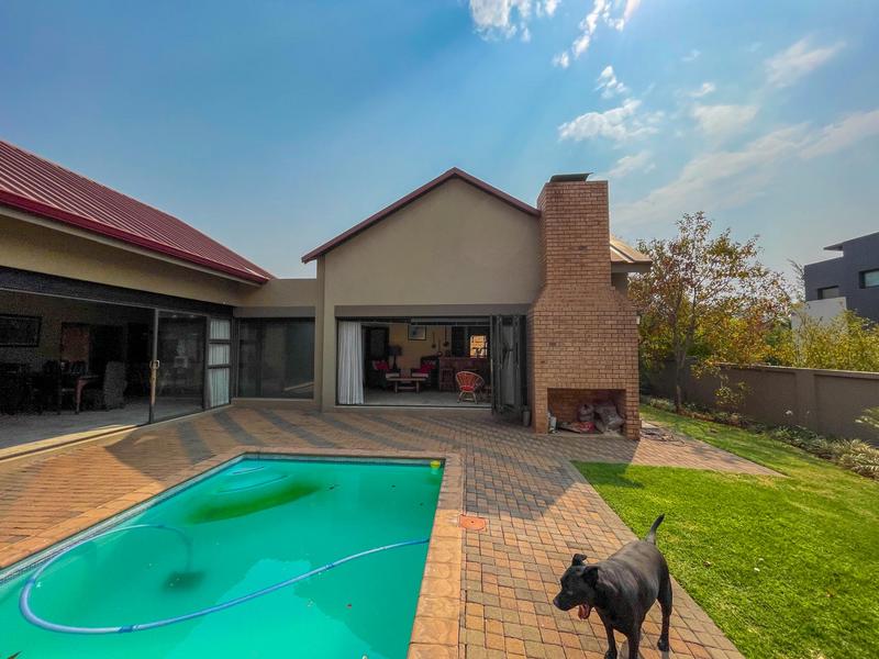 5 Bedroom Property for Sale in Midstream Ridge Gauteng